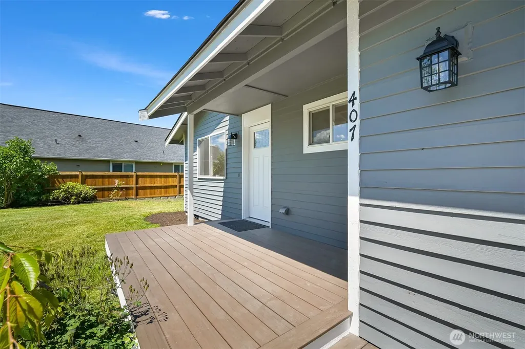 407 Cashmere Lane Everson WA 98247
