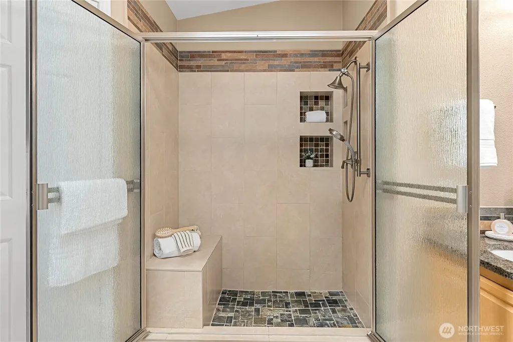 24105 221st Lane SE Maple Valley WA 98038