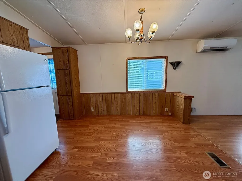 298 5th Street NW Long Beach WA 98631