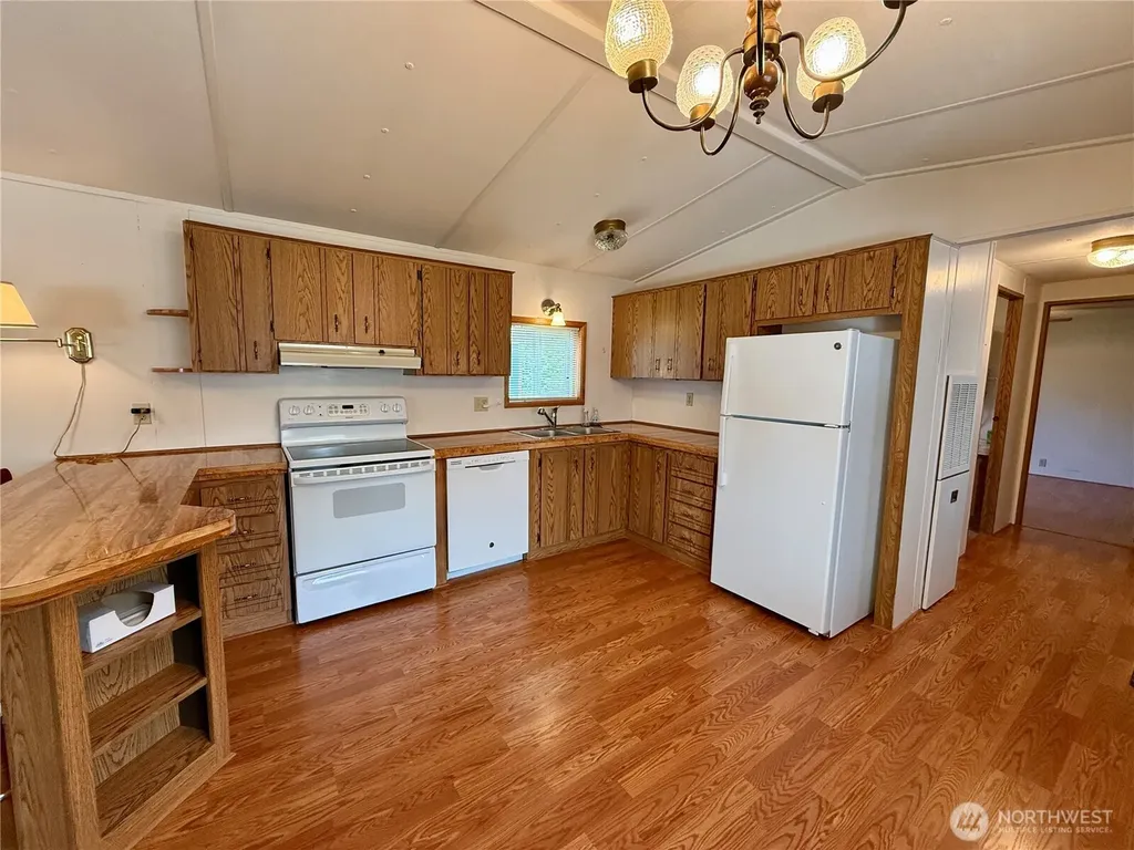 298 5th Street NW Long Beach WA 98631