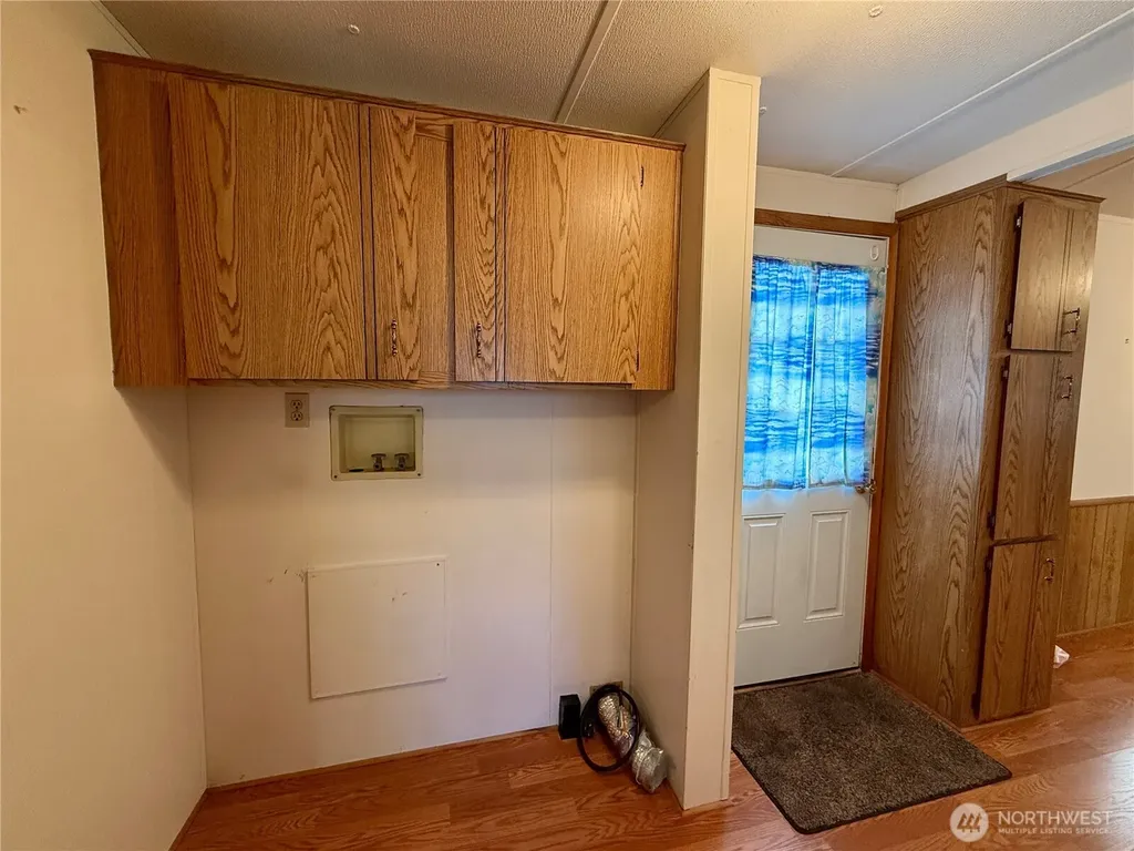 298 5th Street NW Long Beach WA 98631