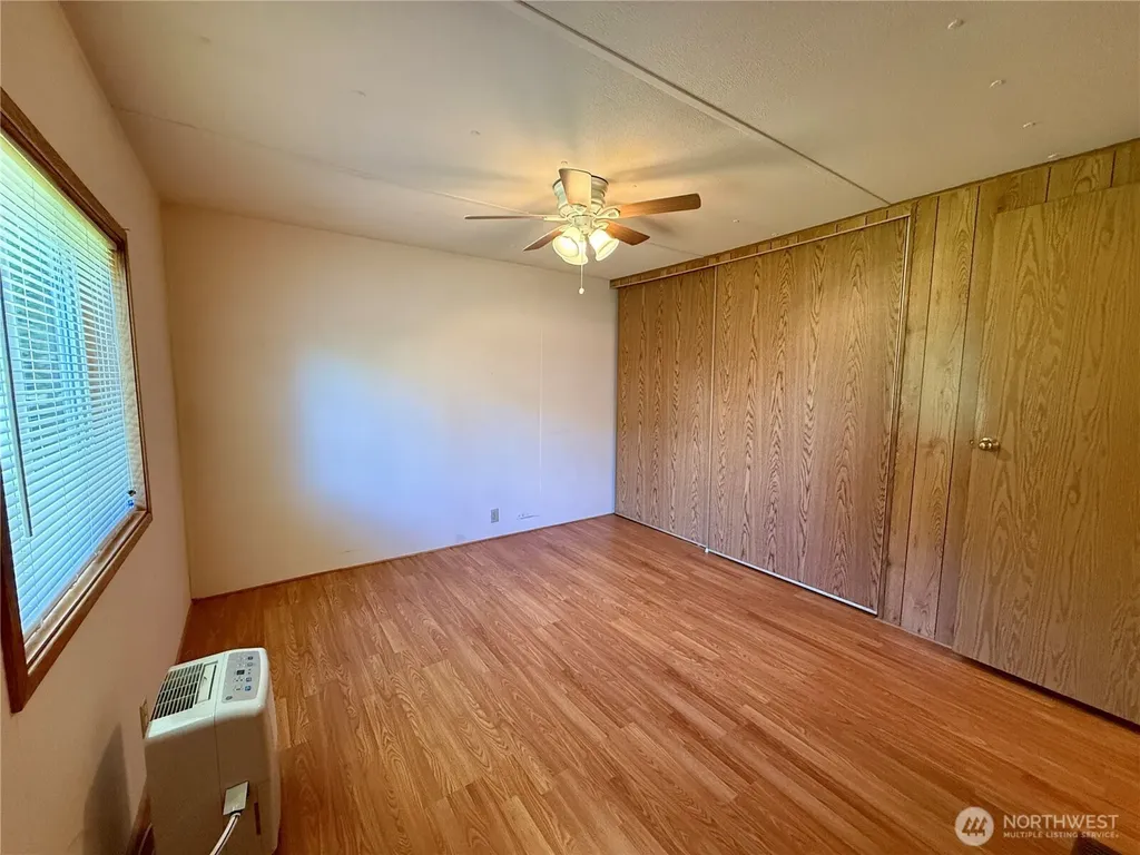 298 5th Street NW Long Beach WA 98631