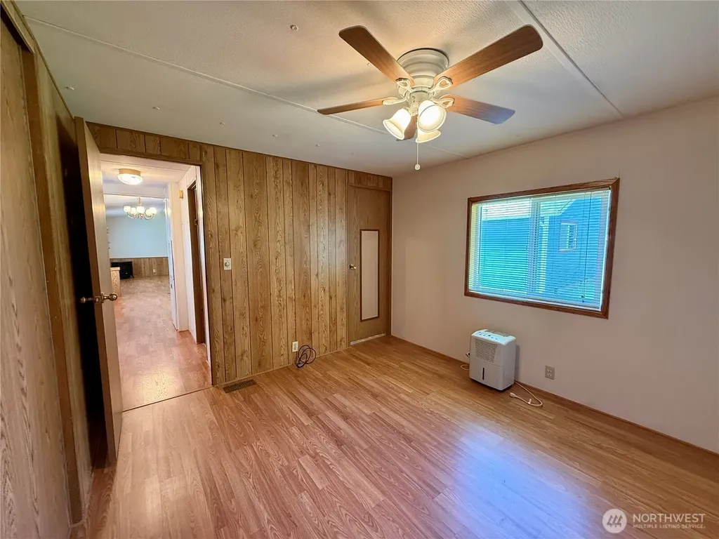 298 5th Street NW Long Beach WA 98631