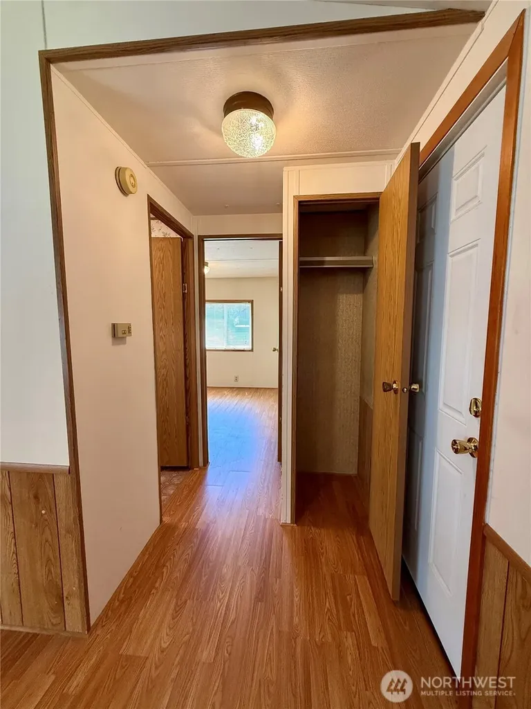 298 5th Street NW Long Beach WA 98631