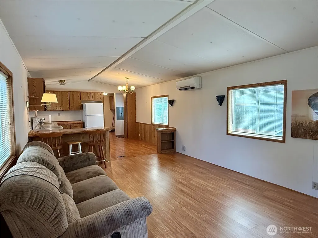 298 5th Street NW Long Beach WA 98631