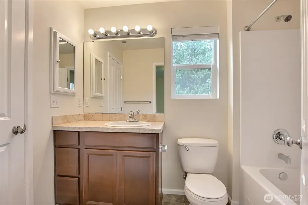 14011 2nd Avenue W Everett WA 98208