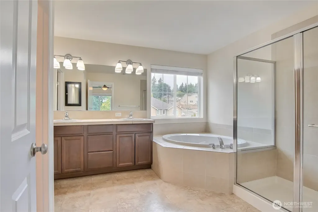 14011 2nd Avenue W Everett WA 98208