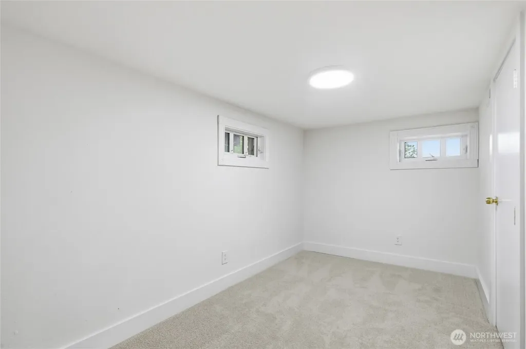 39302 236th Avenue SE Enumclaw WA 98022