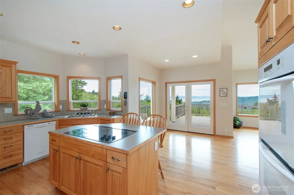 201 Karvellis Lane Port Angeles WA 98363
