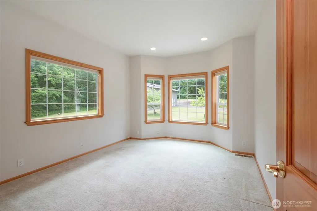 201 Karvellis Lane Port Angeles WA 98363