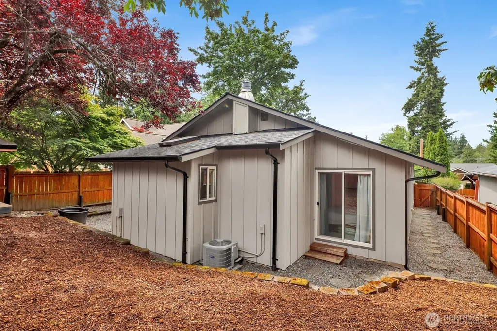 1804 Olympic Place Bellingham WA 98229