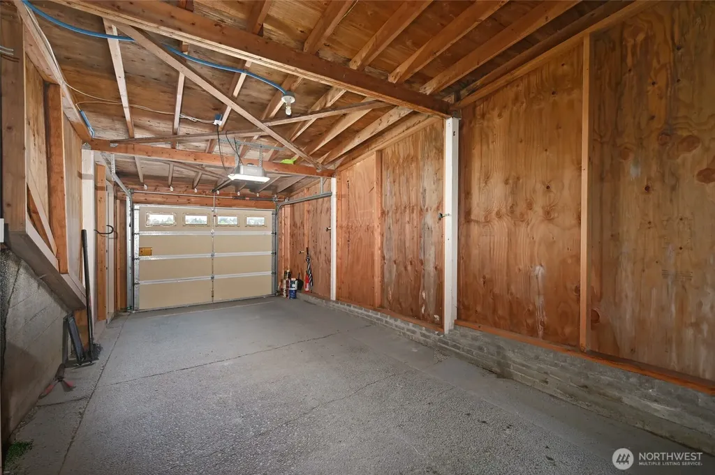 3216 24th Avenue W Seattle WA 98199