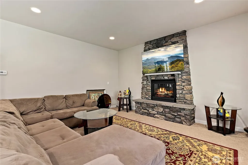 15407 61st Place W Edmonds WA 98026