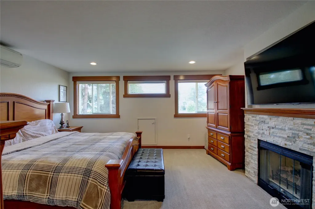 12270 Maple Crest Drive Burlington WA 98233