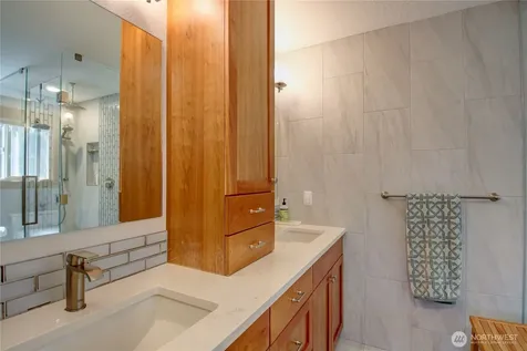 12270 Maple Crest Drive Burlington WA 98233