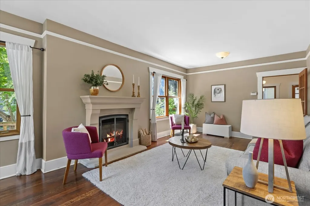 1601 10th Avenue W Seattle WA 98119