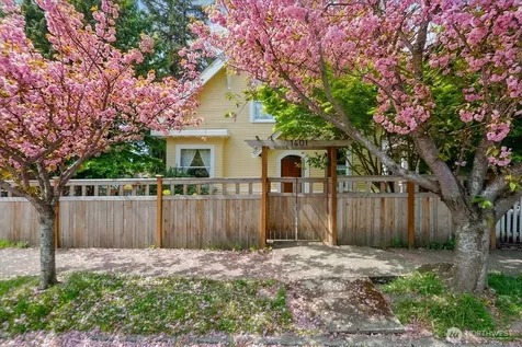 1601 10th Avenue W Seattle WA 98119