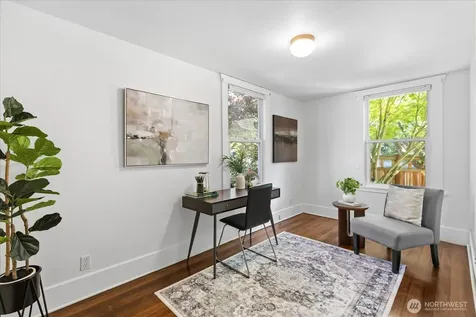1601 10th Avenue W Seattle WA 98119