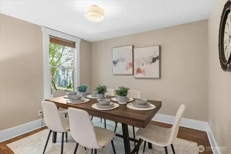 1601 10th Avenue W Seattle WA 98119