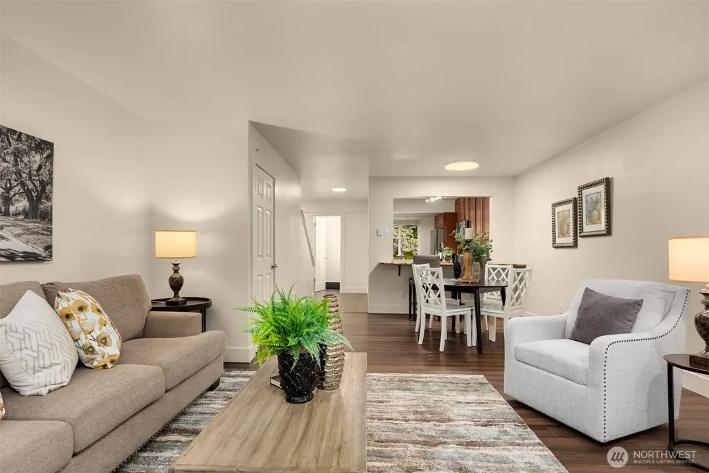 515 Newport Way NW Issaquah WA 98027