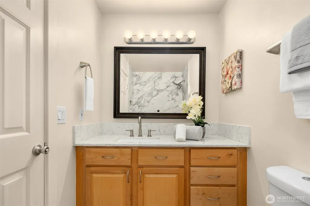 515 Newport Way NW Issaquah WA 98027