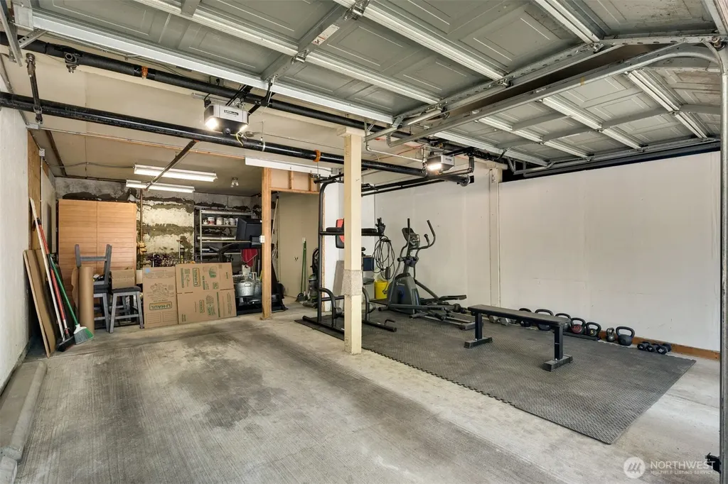 515 Newport Way NW Issaquah WA 98027
