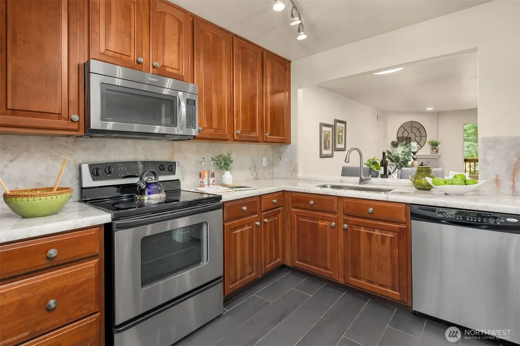 515 Newport Way NW Issaquah WA 98027