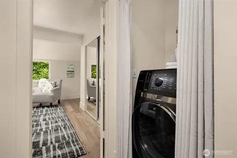 515 Newport Way NW Issaquah WA 98027