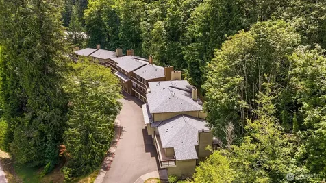 515 Newport Way NW Issaquah WA 98027