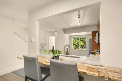 515 Newport Way NW Issaquah WA 98027
