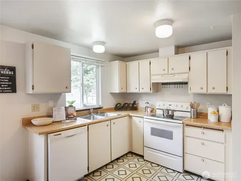 13301 45th Avenue NE Marysville WA 98271