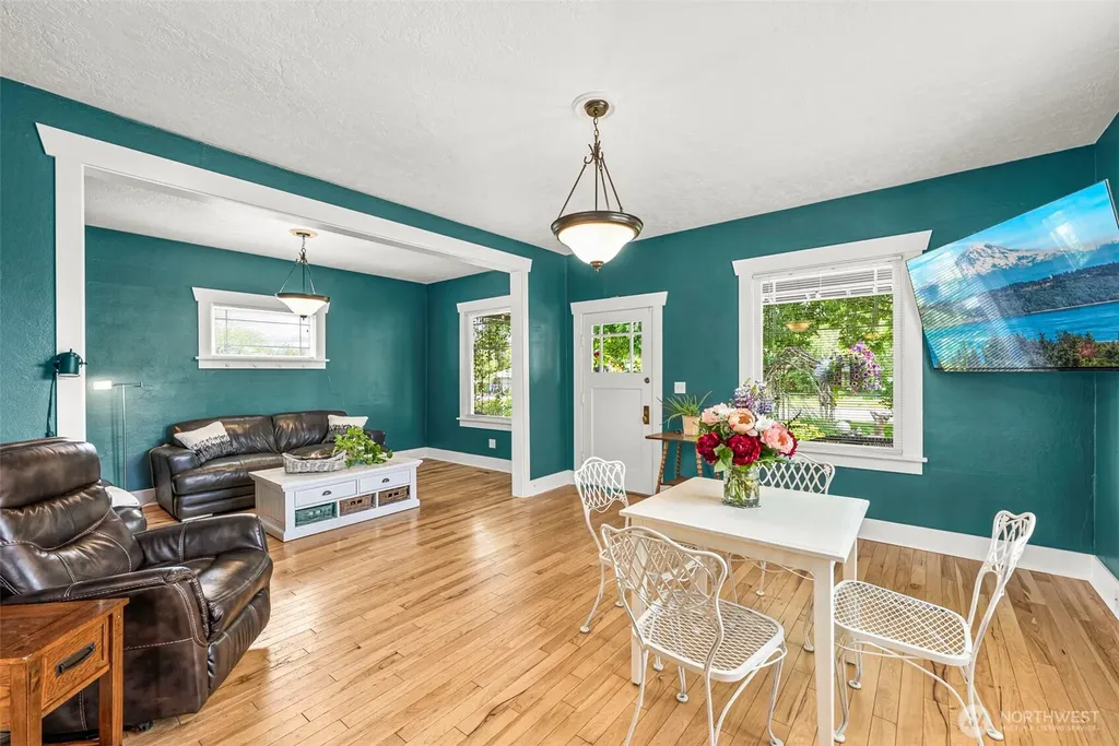 2227 E Harrison Street Tacoma WA 98404