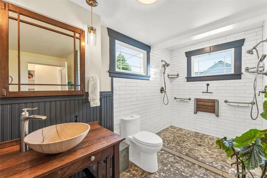 2227 E Harrison Street Tacoma WA 98404
