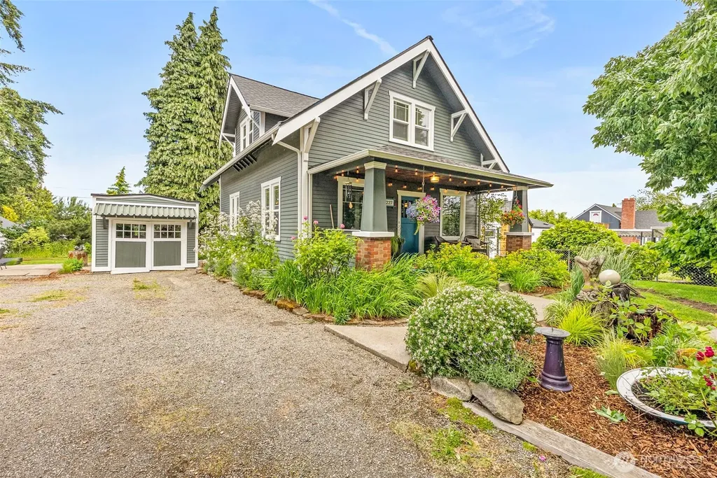 2227 E Harrison Street Tacoma WA 98404