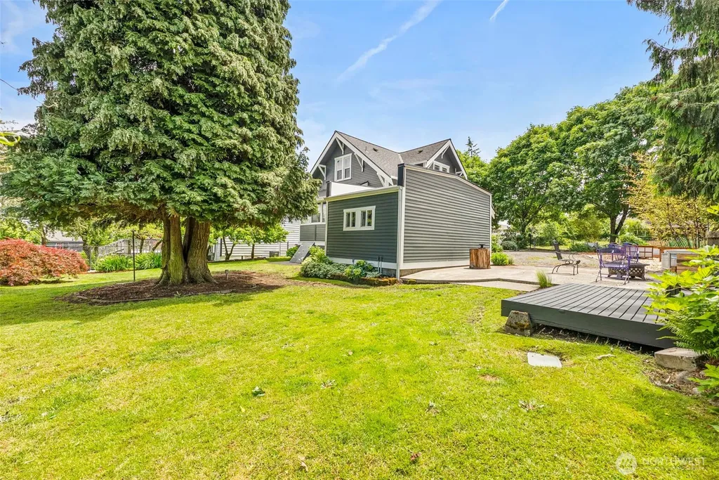 2227 E Harrison Street Tacoma WA 98404