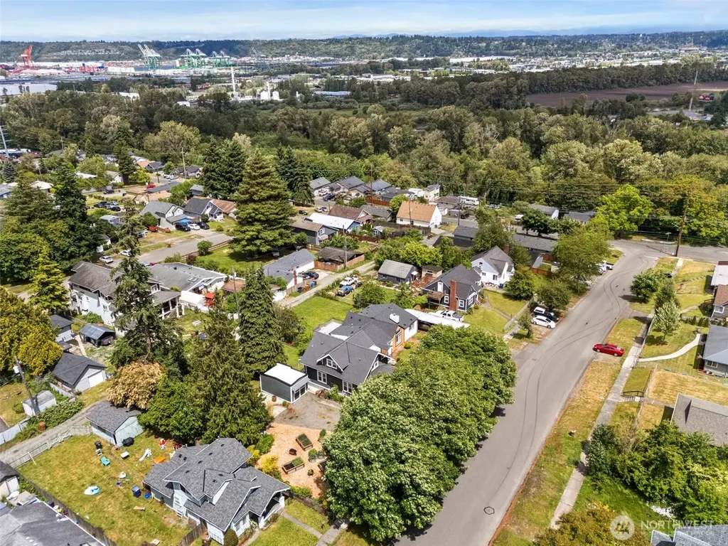 2227 E Harrison Street Tacoma WA 98404
