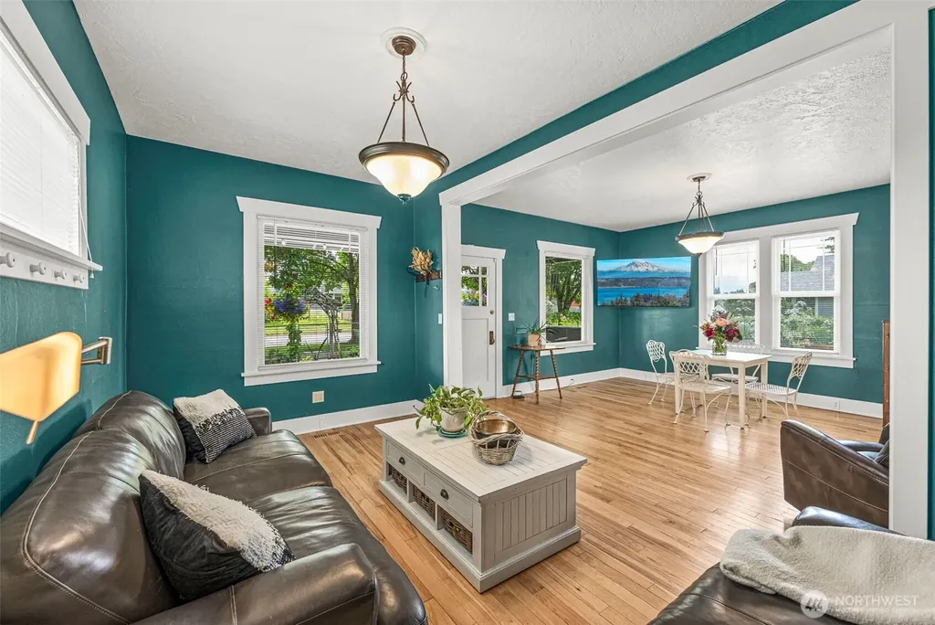 2227 E Harrison Street Tacoma WA 98404