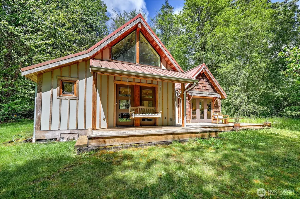 8883 NE Wardwell Road Bainbridge Island WA 98110