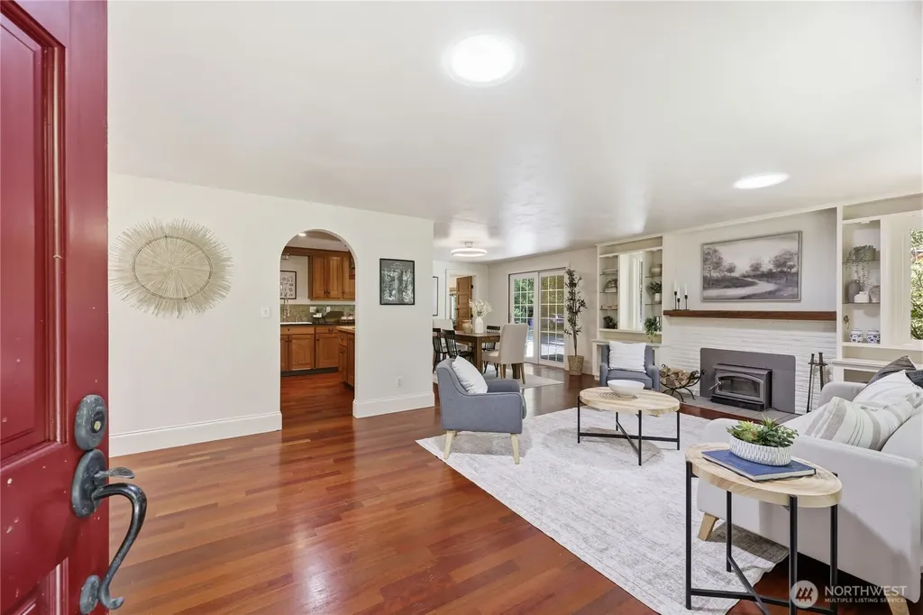 8883 NE Wardwell Road Bainbridge Island WA 98110