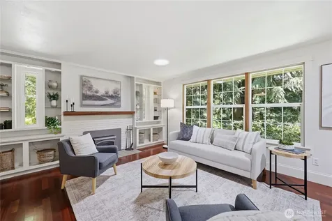 8883 NE Wardwell Road Bainbridge Island WA 98110