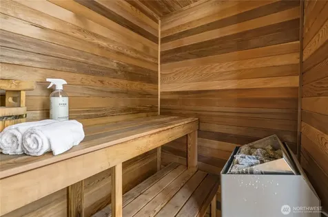 8883 NE Wardwell Road Bainbridge Island WA 98110