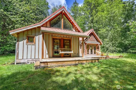8883 NE Wardwell Road Bainbridge Island WA 98110
