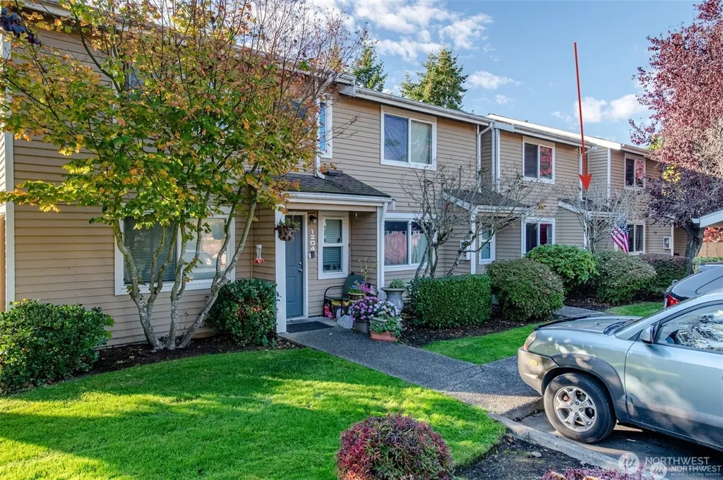 23707 13th Place S Des Moines WA 98198
