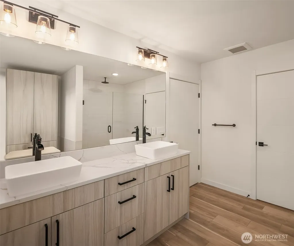 3406 34th Avenue W Seattle WA 98199