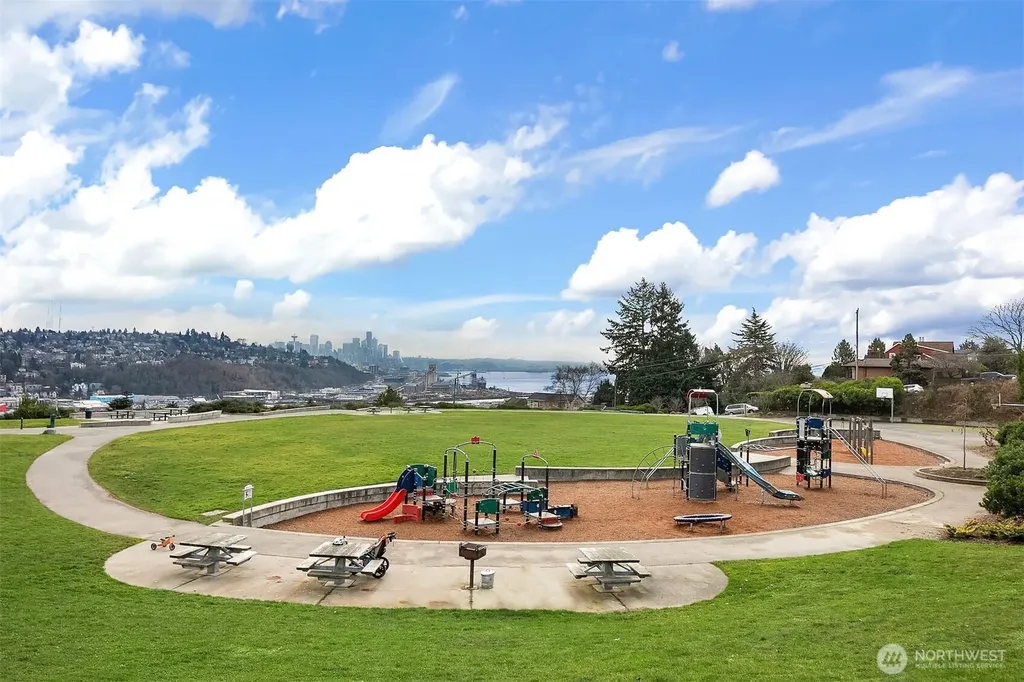 3406 34th Avenue W Seattle WA 98199