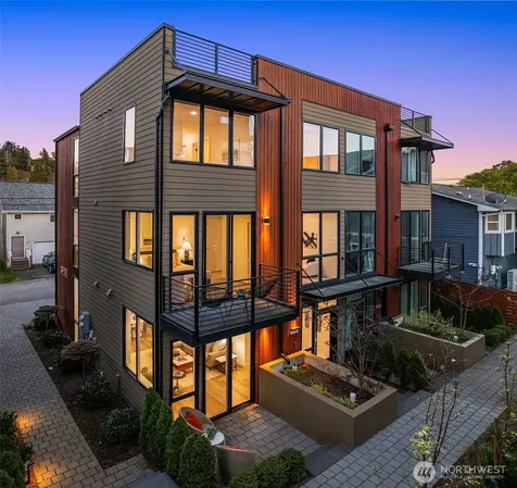3406 34th Avenue W Seattle WA 98199