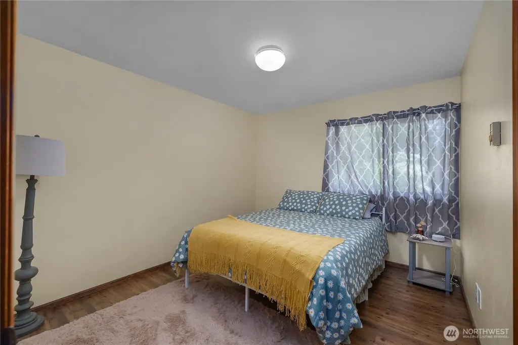 381 E Soundview Drive Shelton WA 98584