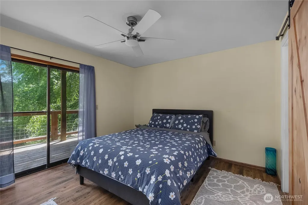 381 E Soundview Drive Shelton WA 98584