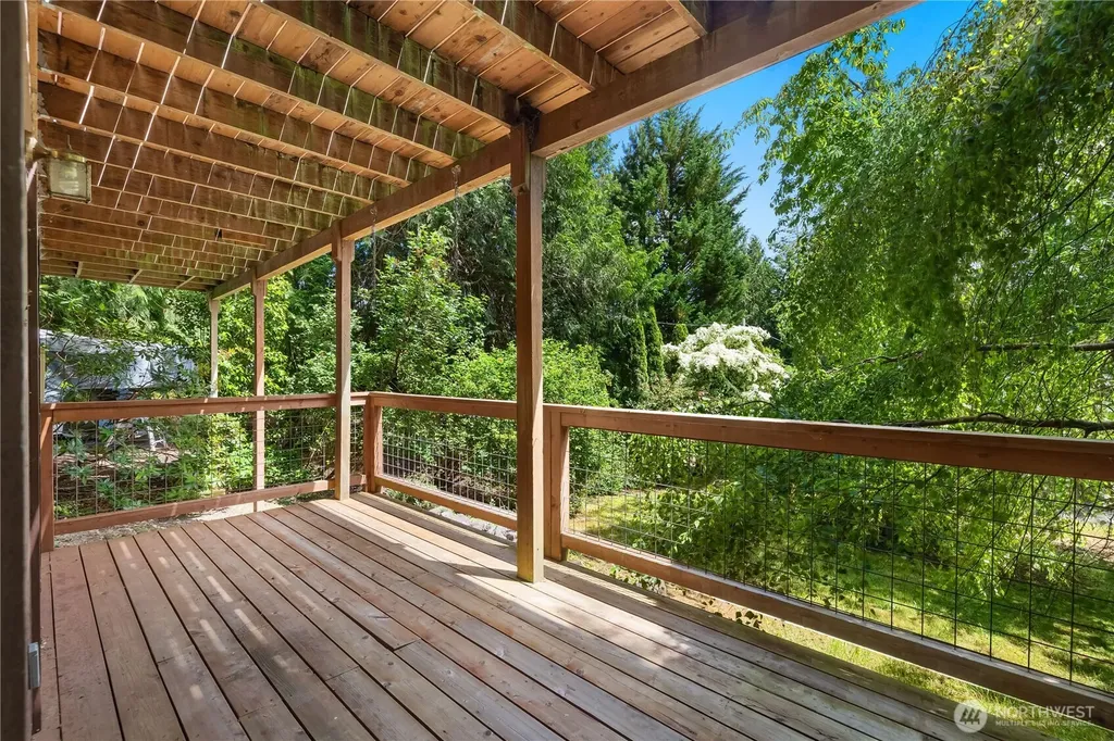 381 E Soundview Drive Shelton WA 98584