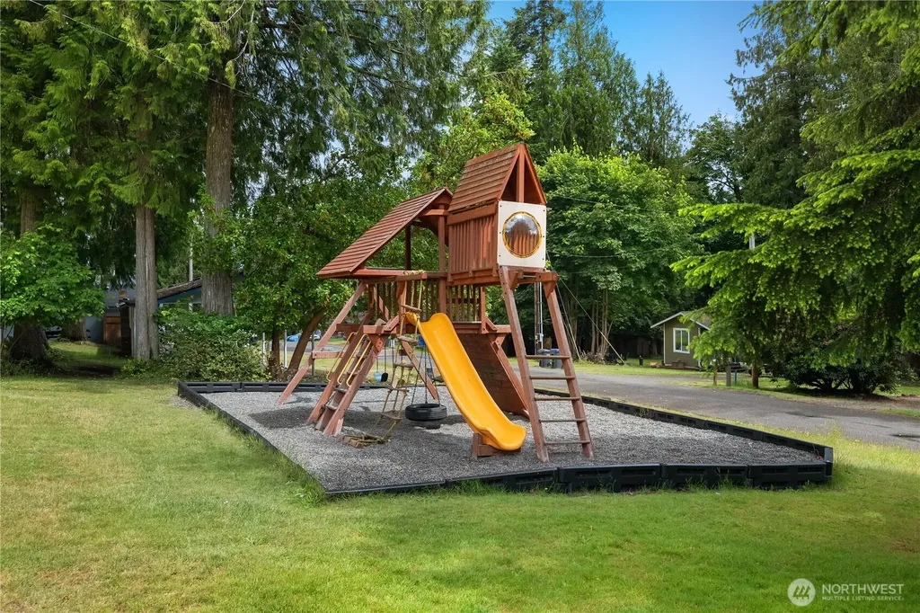 381 E Soundview Drive Shelton WA 98584